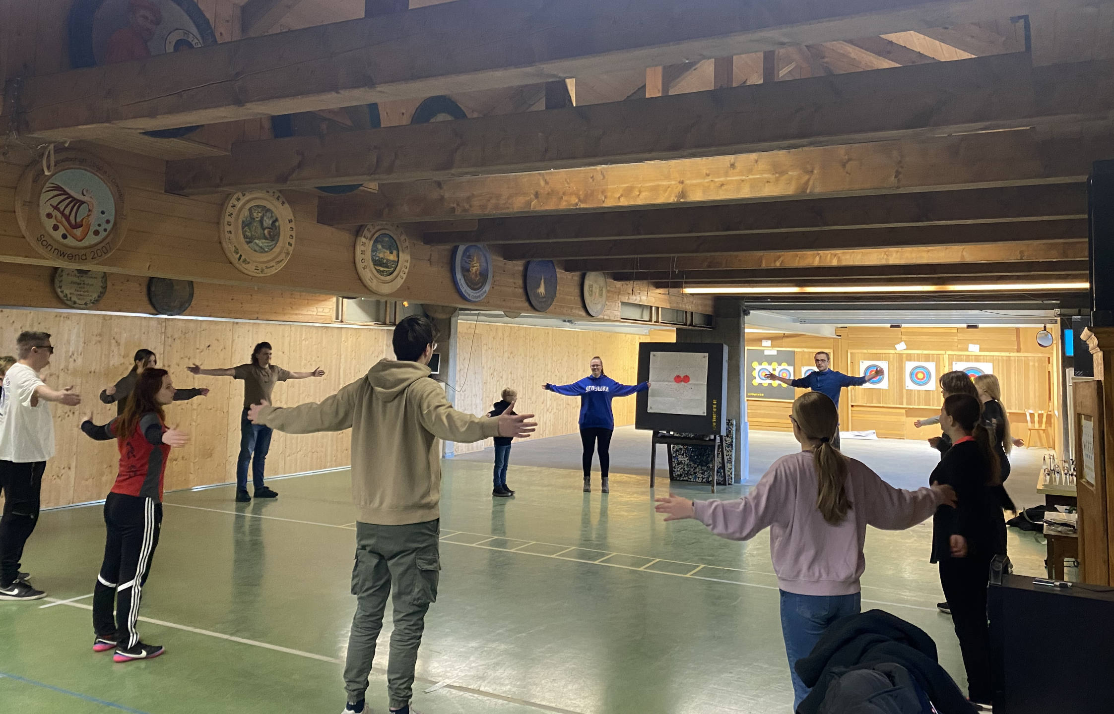 Gemeinsames Bogensport-Training: Schützengilde Ebersbach zu Gast in Donzdorf